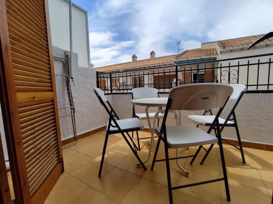 Apartamento Comodo A 300 Metros De La Playa 산타 폴라 외부 사진