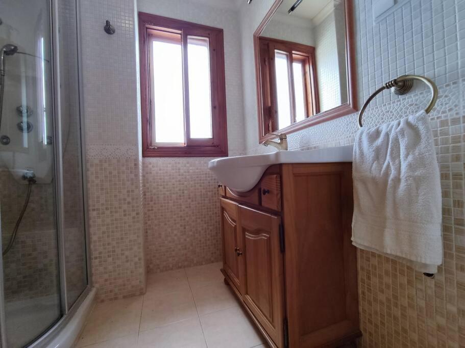Apartamento Comodo A 300 Metros De La Playa 산타 폴라 외부 사진